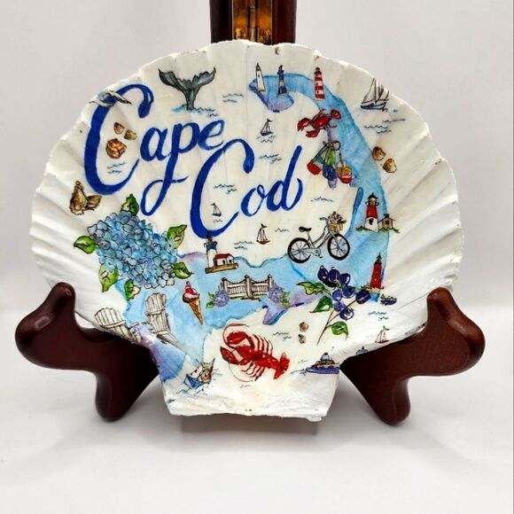 SCALLOPED FAN SHELL  - Picture 1 of 1